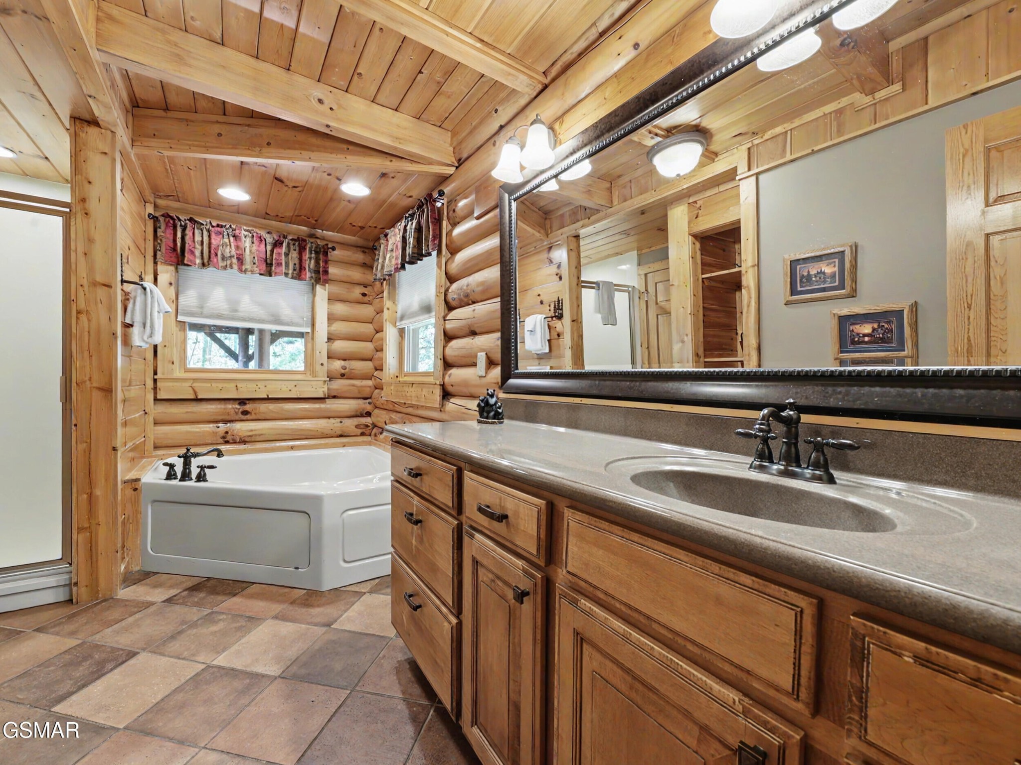 2414 Walnut Cove Way