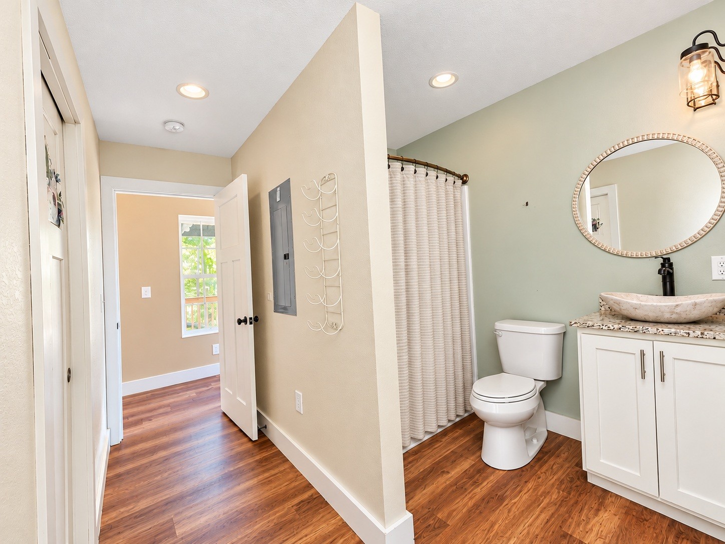 1210 Emerald Waters Dr