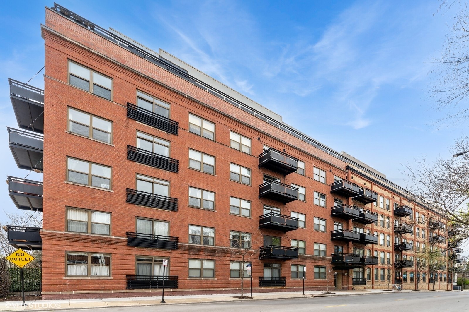 1735 W Diversey Parkway Unit: 615
