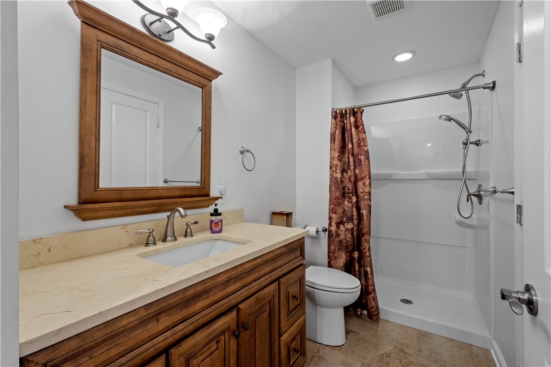 998 WINDANCE DR