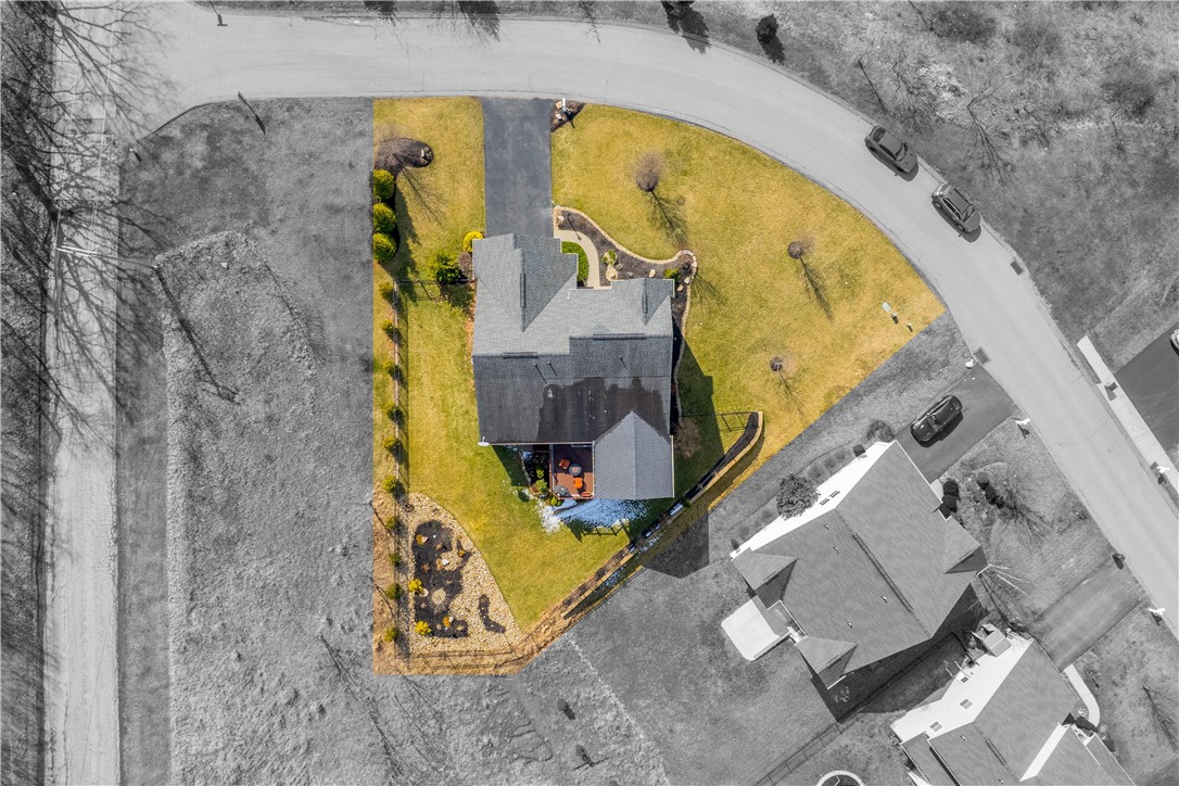 998 WINDANCE DR