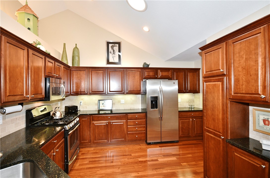 412 PINE BROOK CT