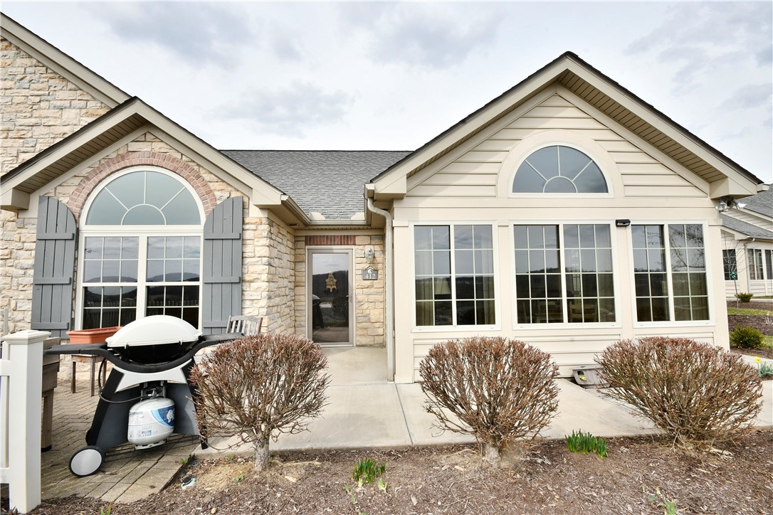412 PINE BROOK CT