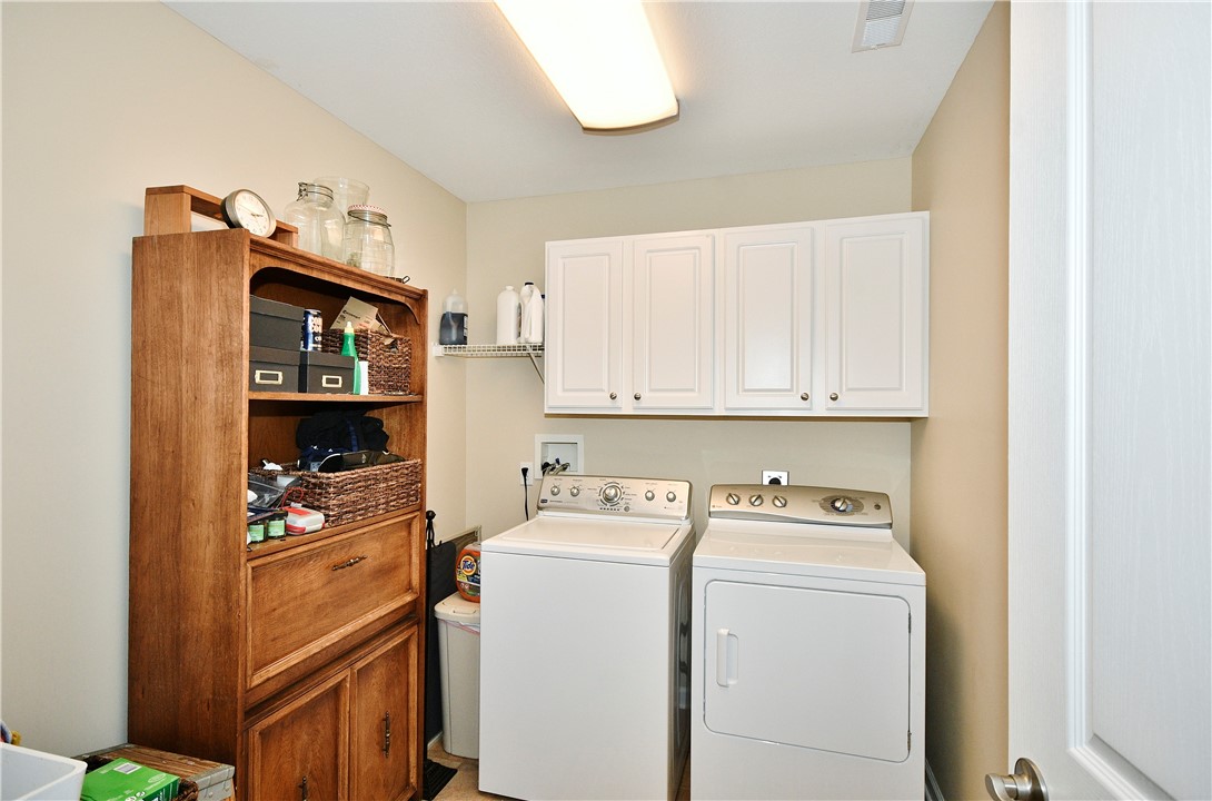 412 PINE BROOK CT