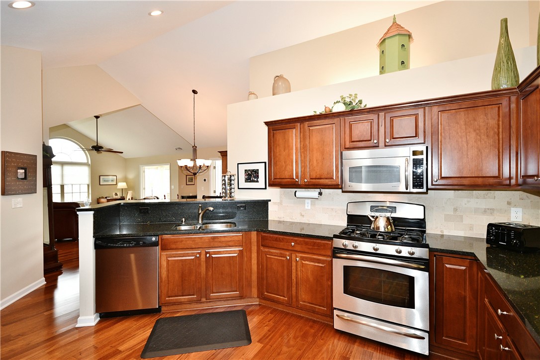412 PINE BROOK CT