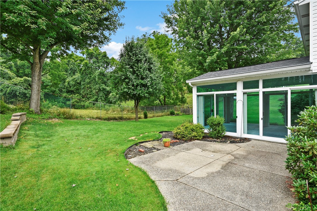 185 HAZELWOOD DR