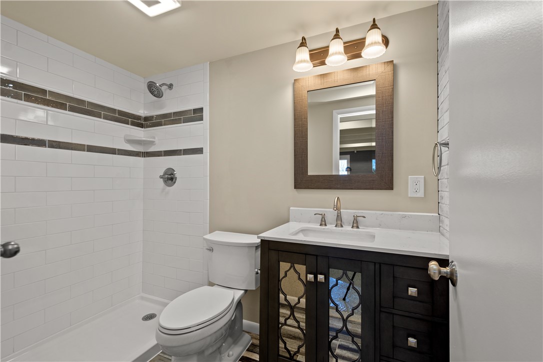 27 N JOHNSON RD