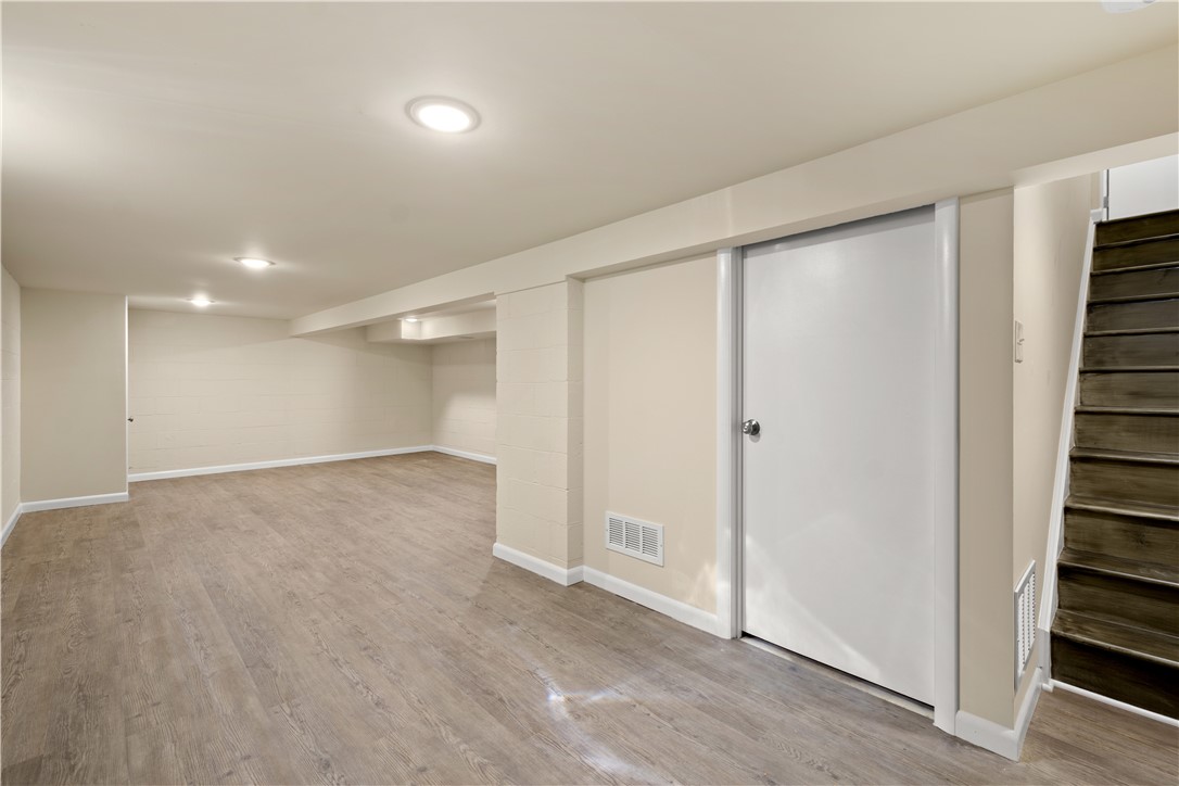 27 N JOHNSON RD