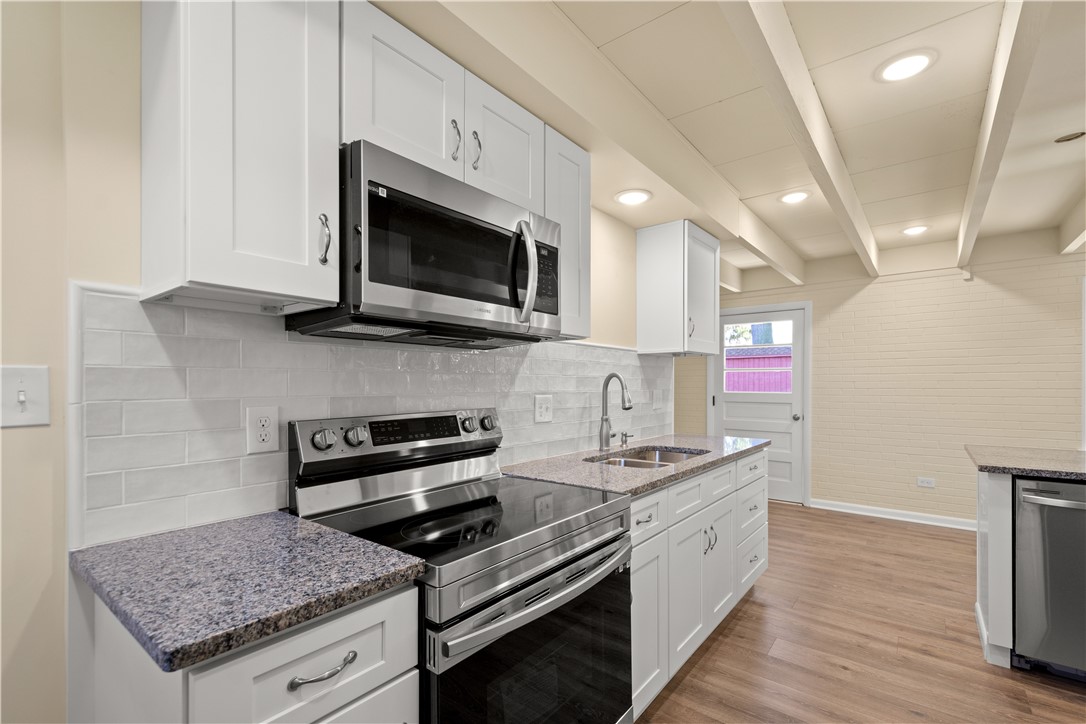 27 N JOHNSON RD