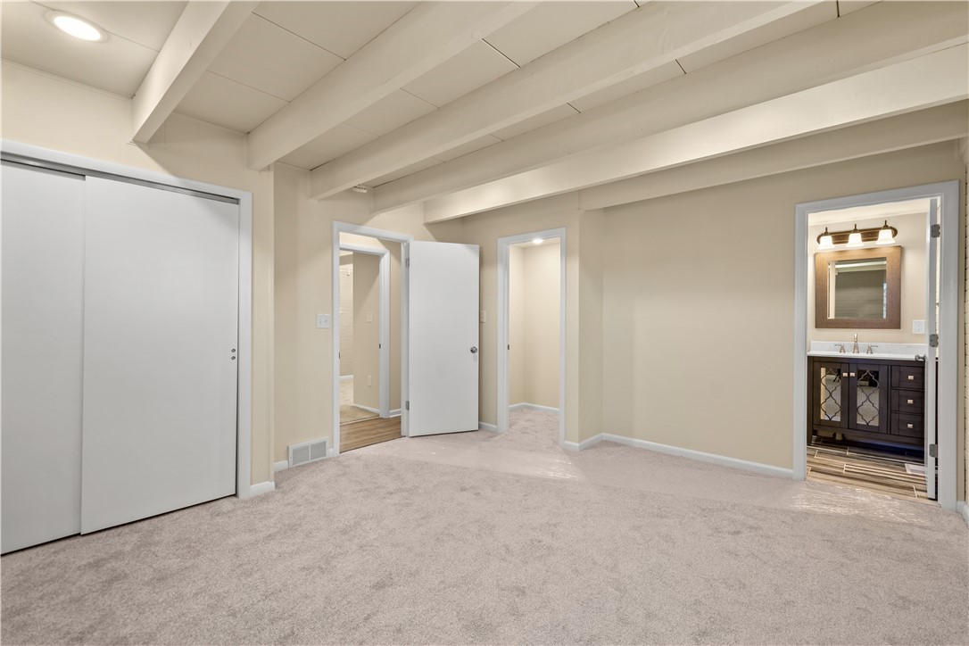 27 N JOHNSON RD