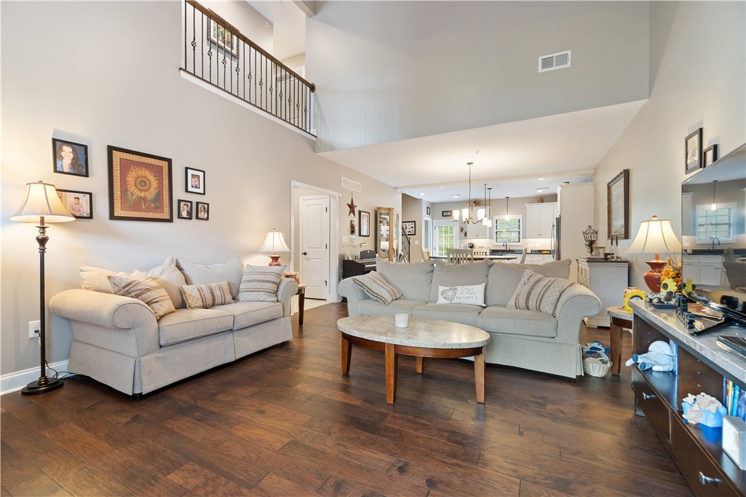 304 Chambers Dr