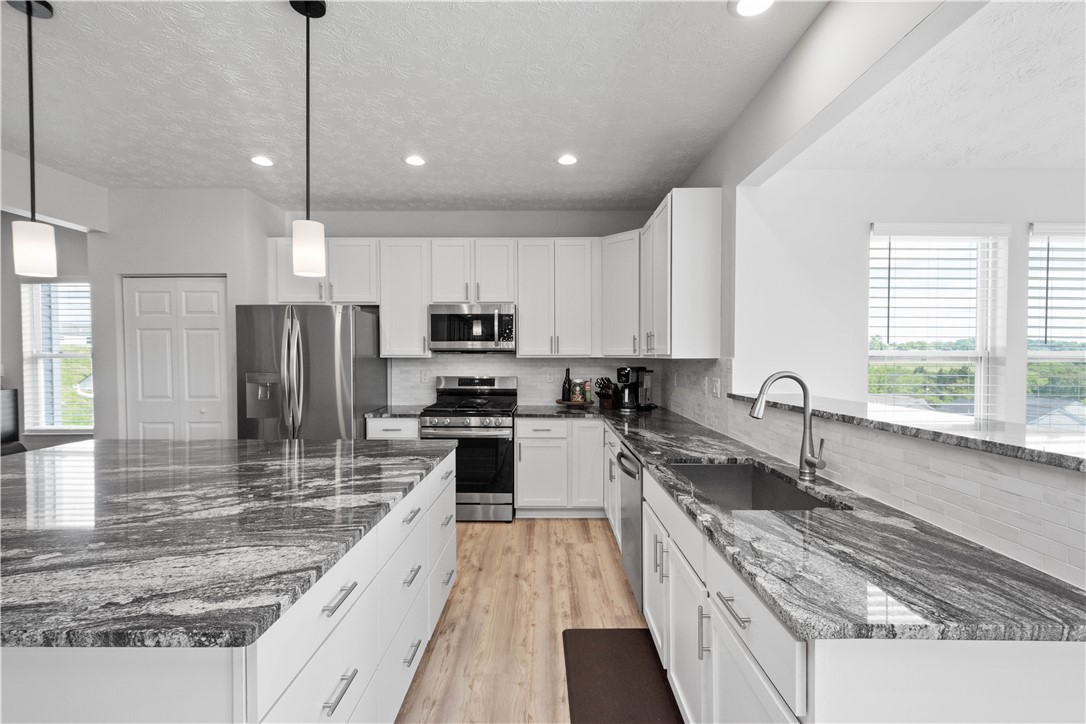 441 GARDENIA DRIVE