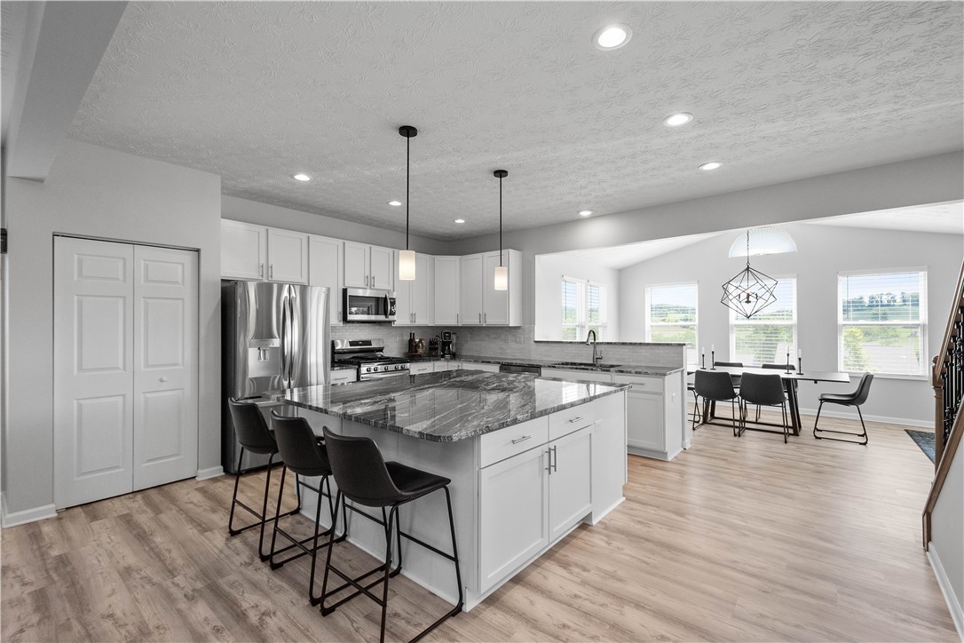 441 GARDENIA DRIVE