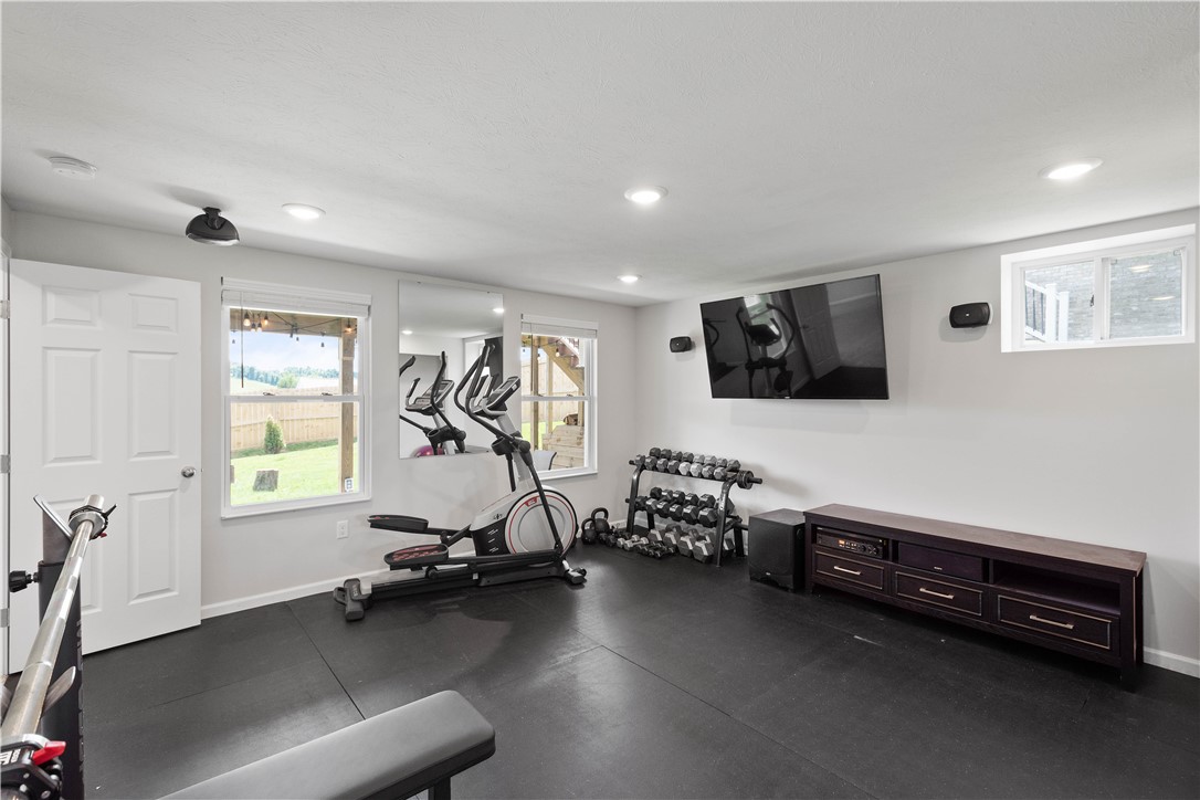 441 GARDENIA DRIVE
