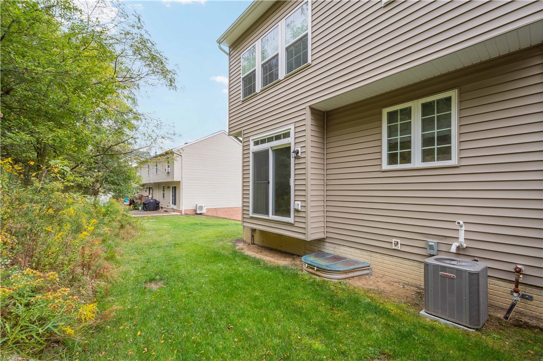 2289 FLINT DR