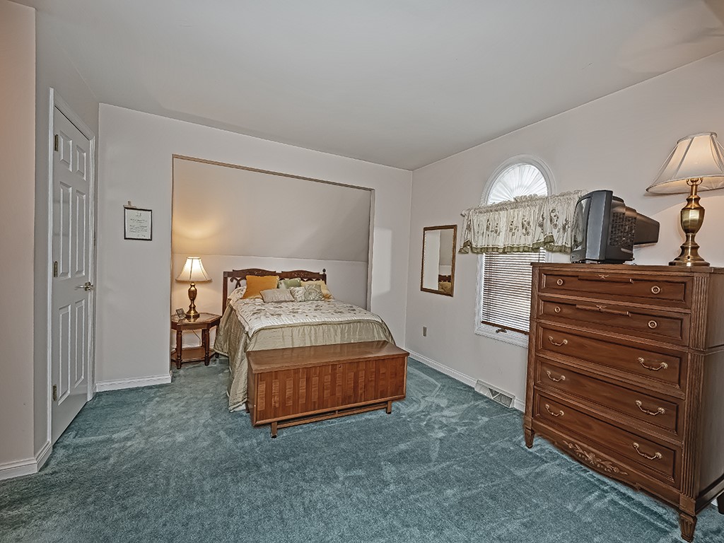 4 Glennvue Drive