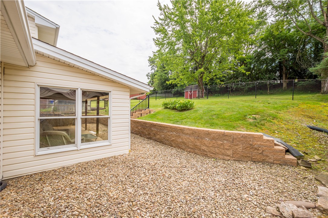 60 FAIRHILL DR