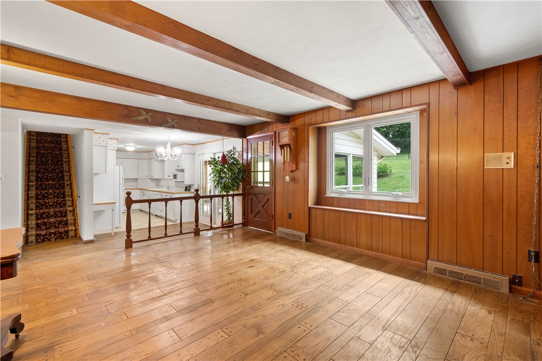 60 FAIRHILL DR