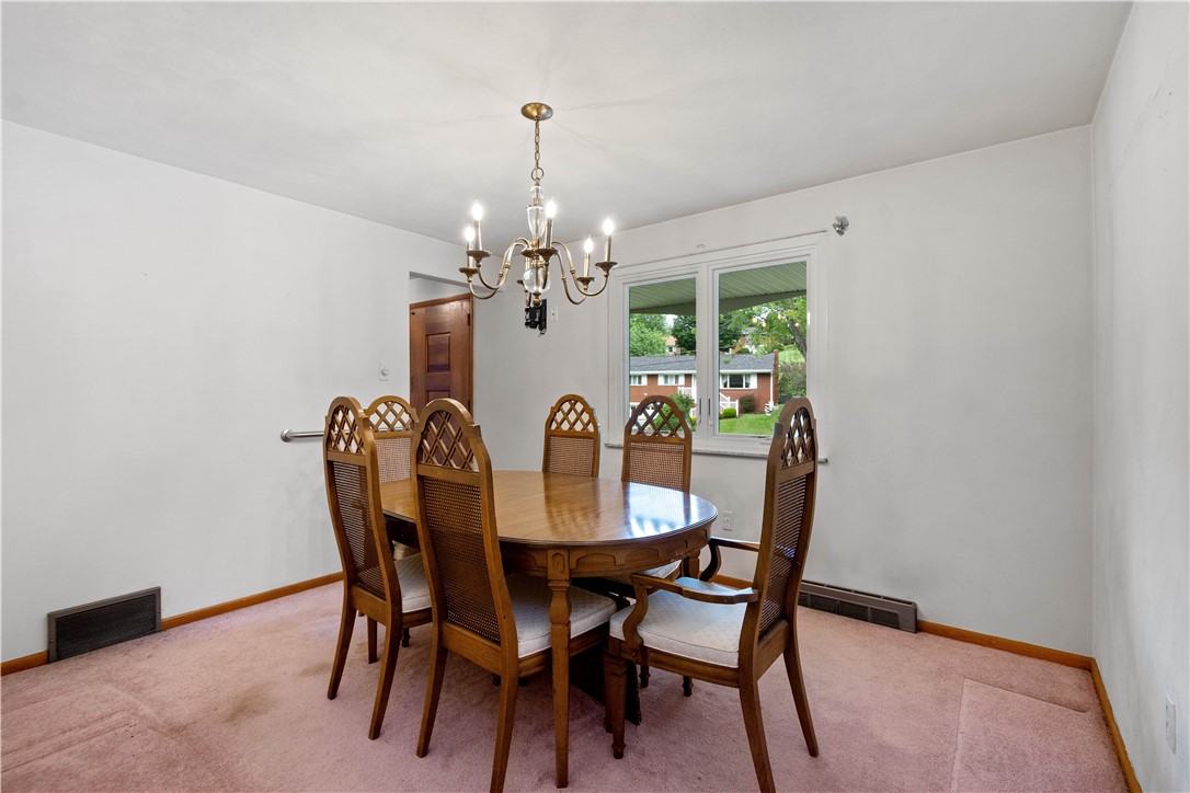 60 FAIRHILL DR