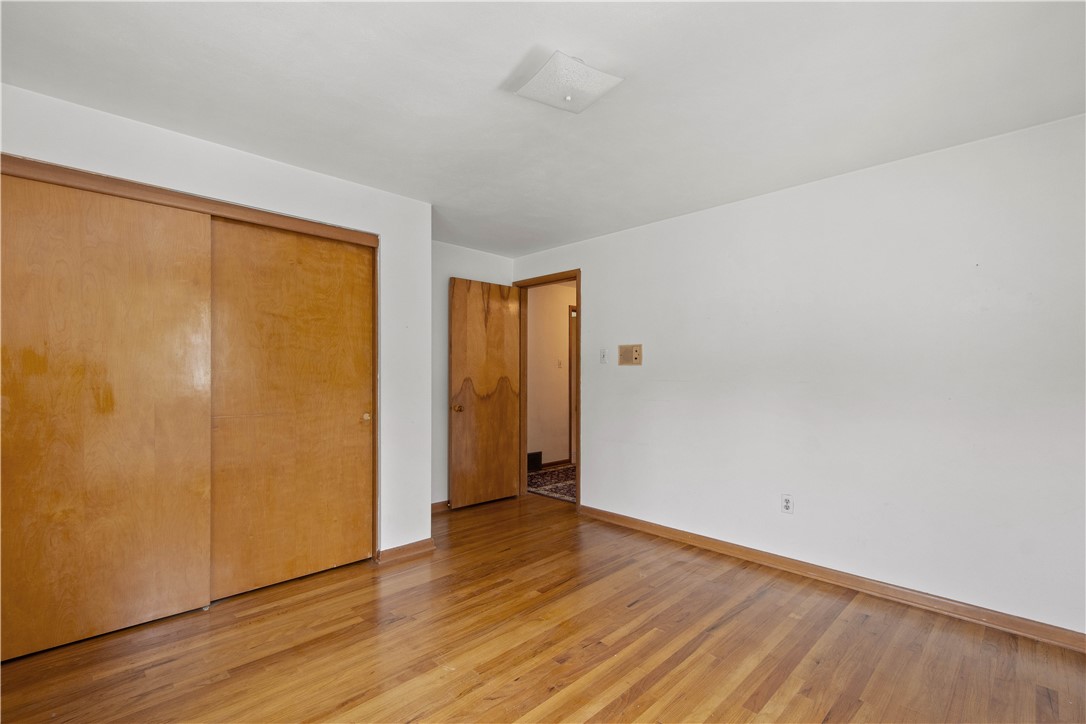 60 FAIRHILL DR