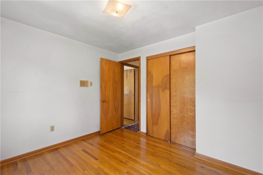 60 FAIRHILL DR