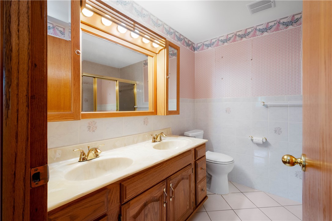 177 E Highland Dr