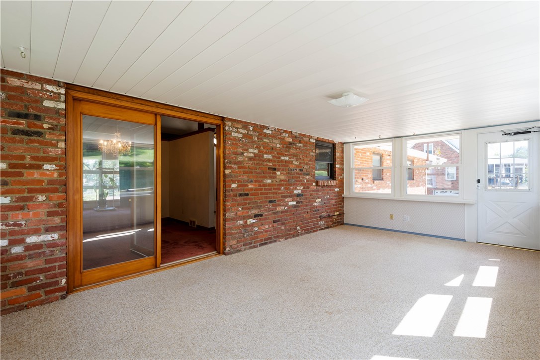 177 E Highland Dr