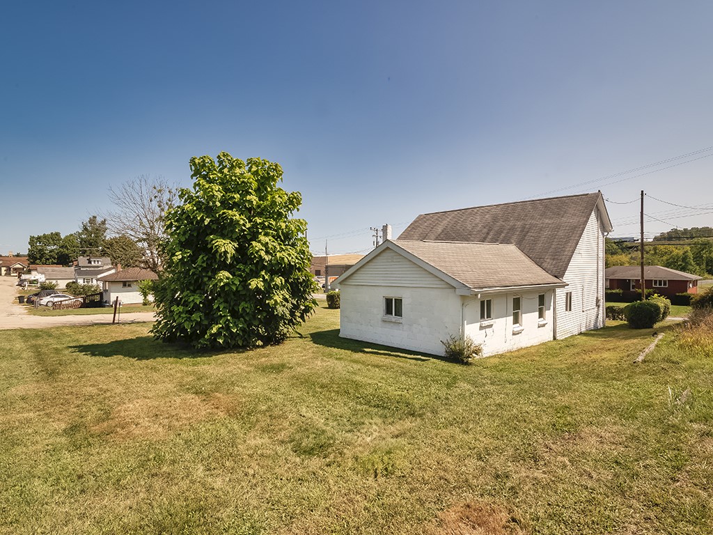 2130 W Pike