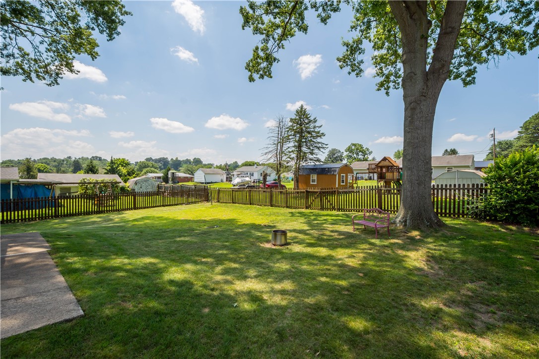 214 ROSS STR