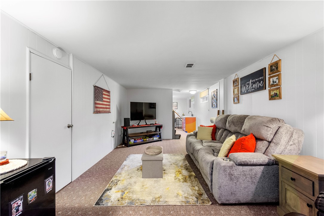 214 ROSS STR