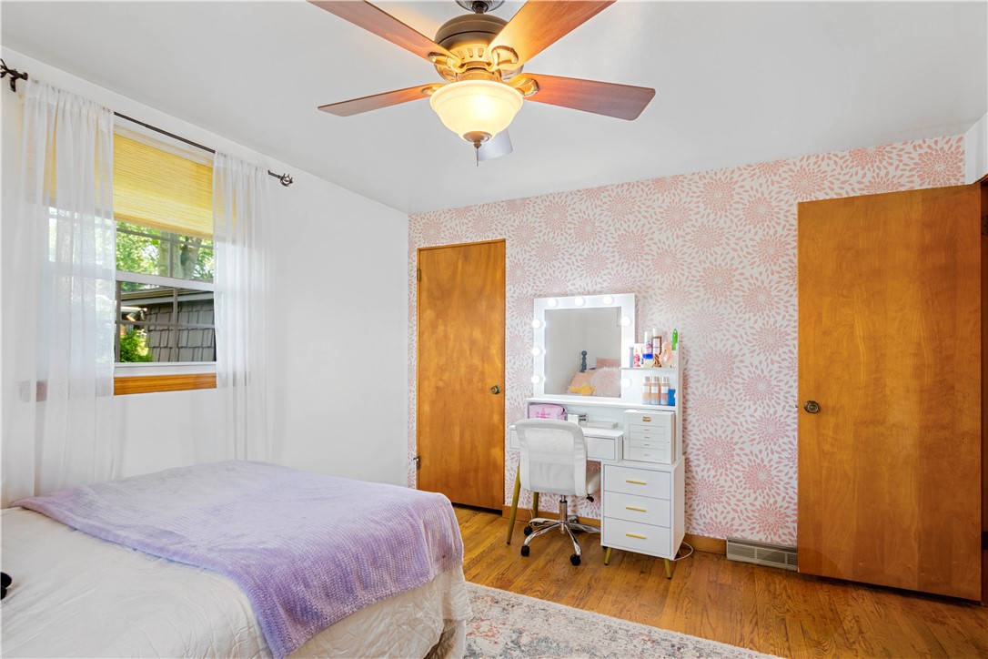214 ROSS STR