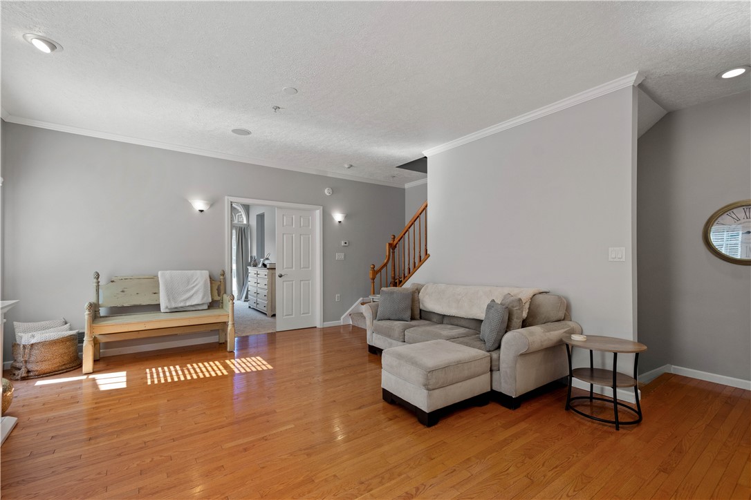 112 BAYBERRY CT