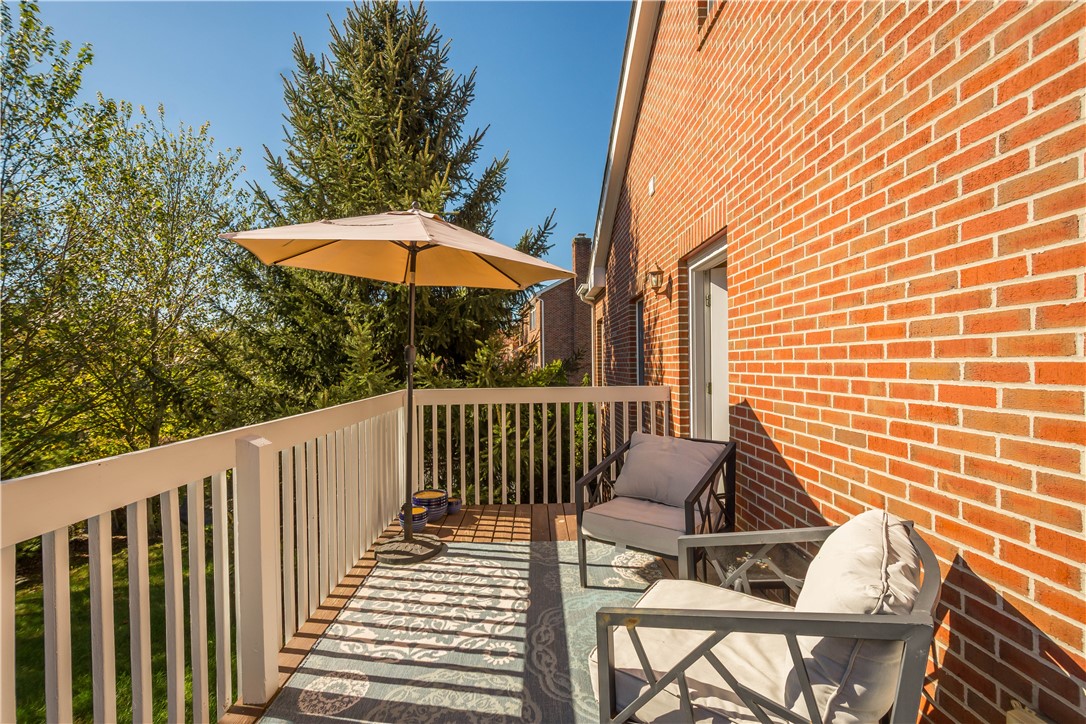 112 BAYBERRY CT