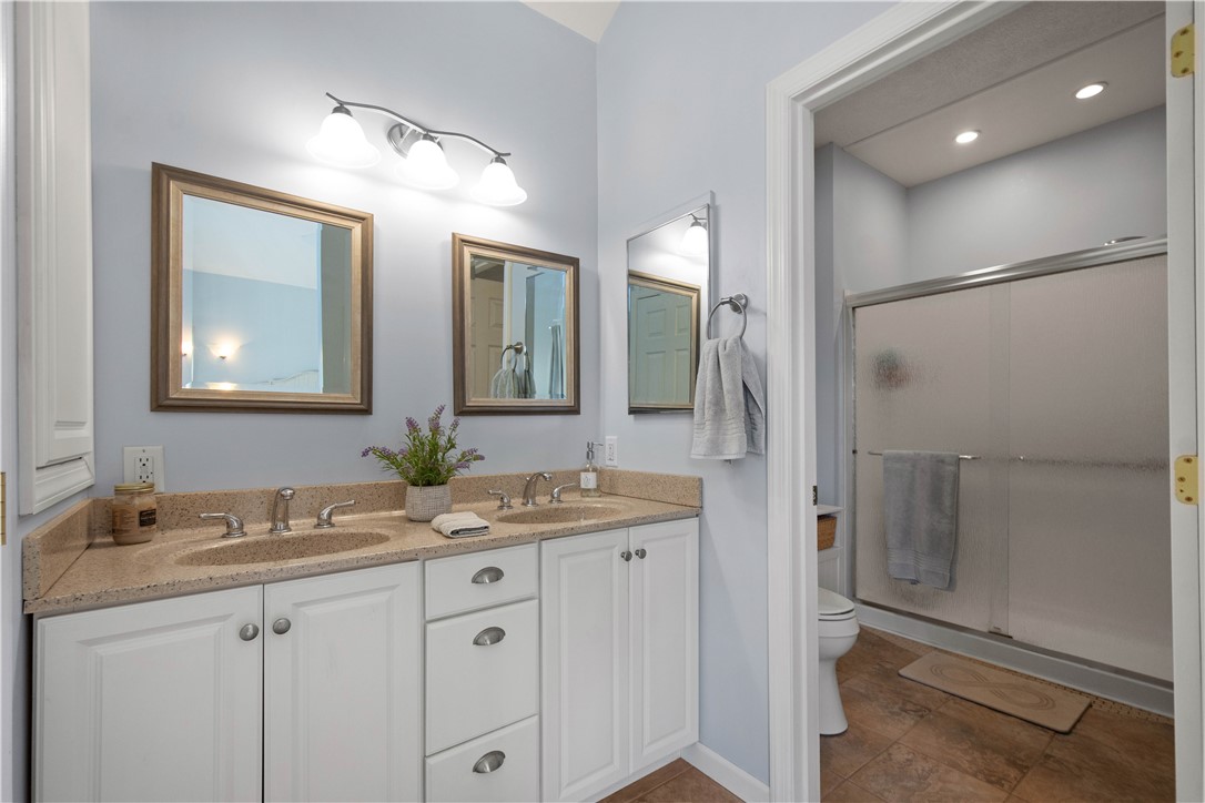 112 BAYBERRY CT