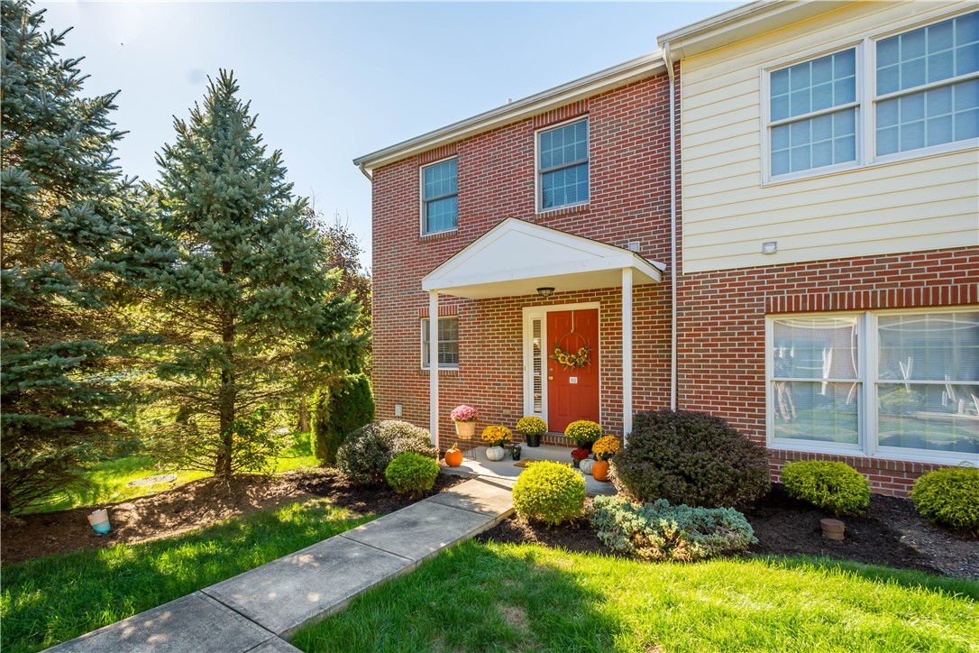 112 BAYBERRY CT