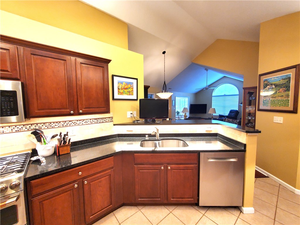 252 FAIR MEADOW DRIVE