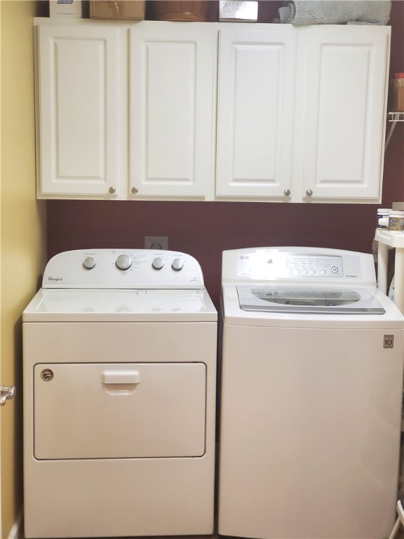 252 FAIR MEADOW DRIVE