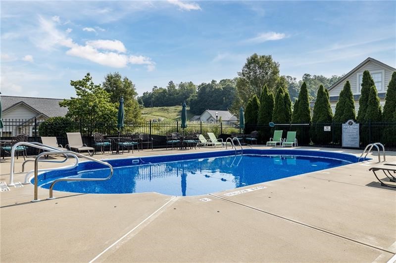 252 FAIR MEADOW DRIVE