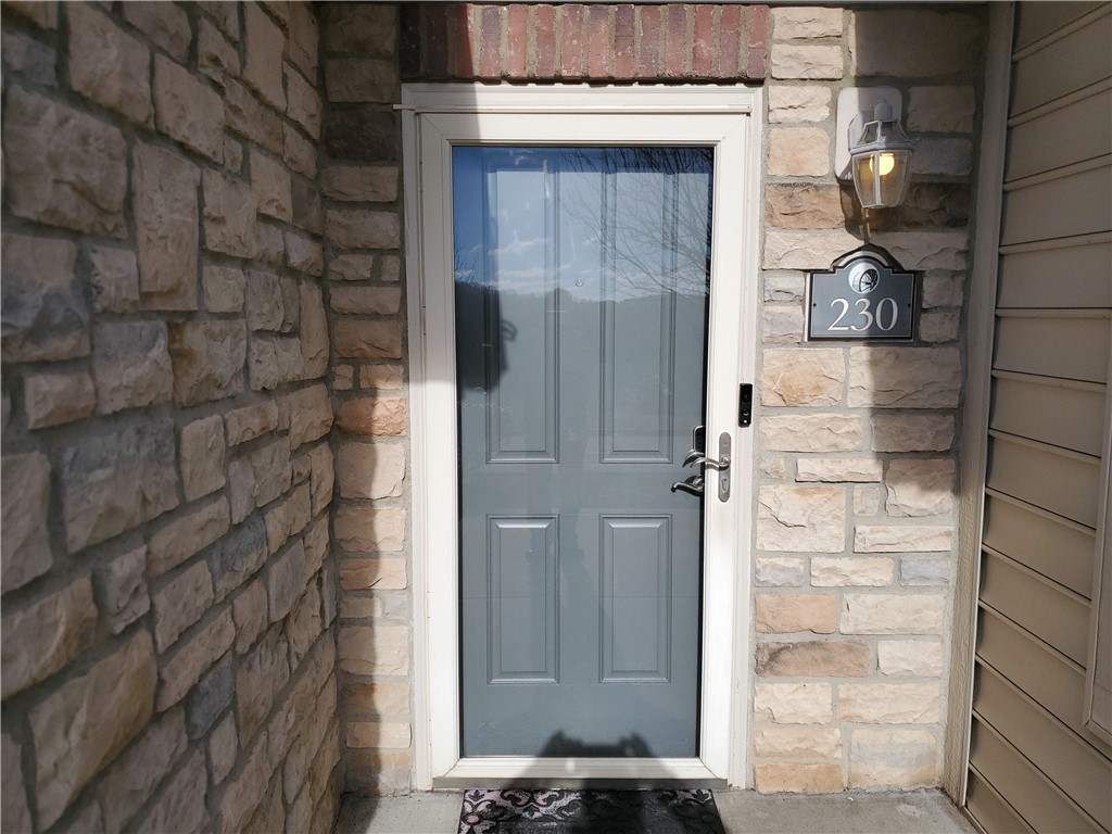 230 GLEN ARDEN CIRCLE