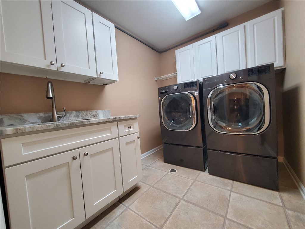 230 GLEN ARDEN CIRCLE