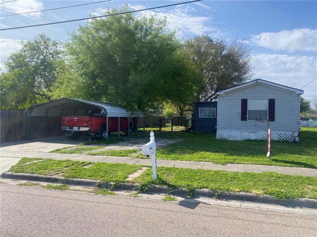 5867 Clifton Dr