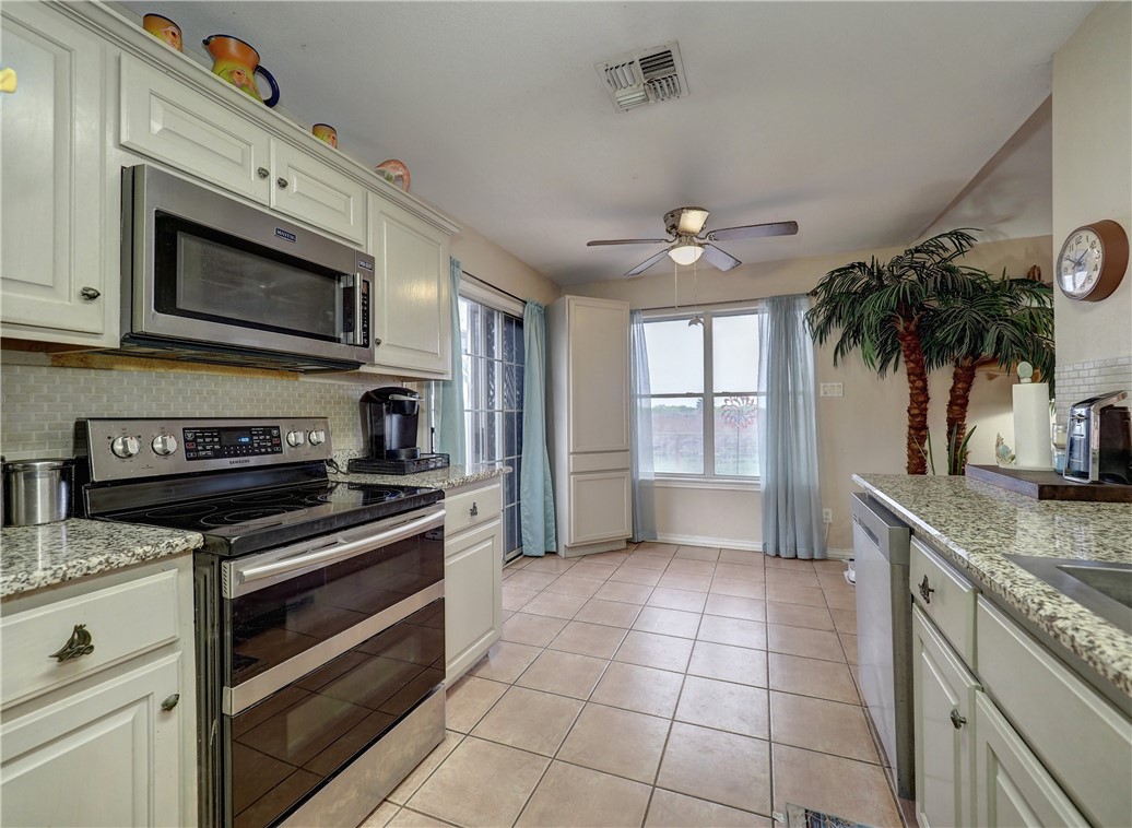 13925 Primavera Dr