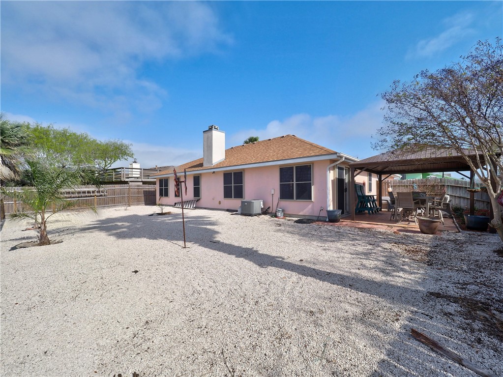 13925 Primavera Dr