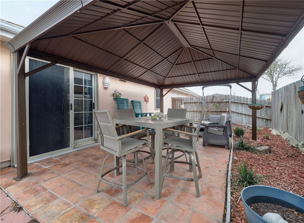 13925 Primavera Dr