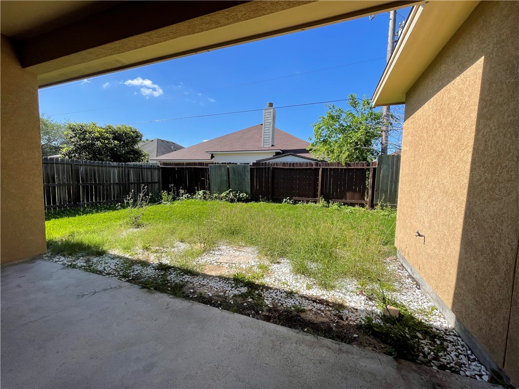 6513 Paddington Dr