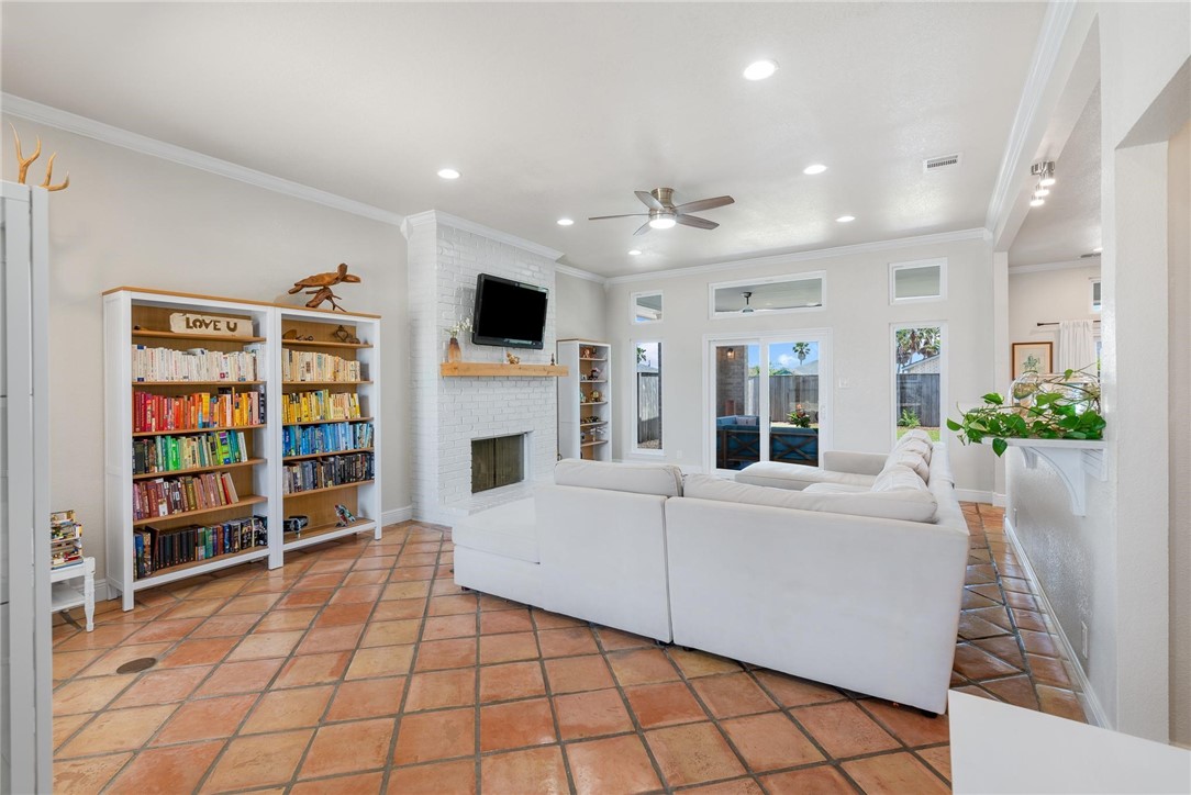 16118 Broomsedge St