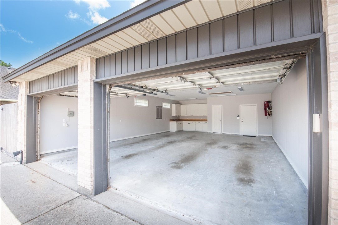 2713 Chapel View Dr
