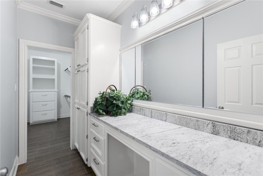 2713 Chapel View Dr