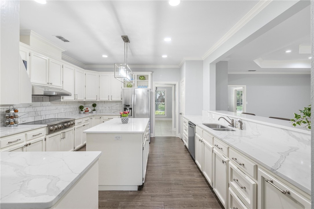 2713 Chapel View Dr
