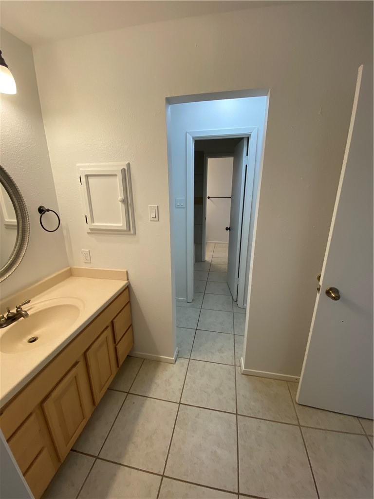 313 Easy St A